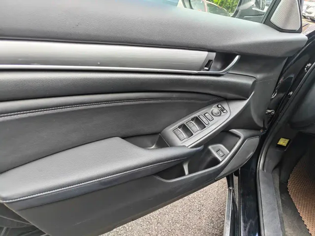 Honda Accord — Фото автомобиля 11