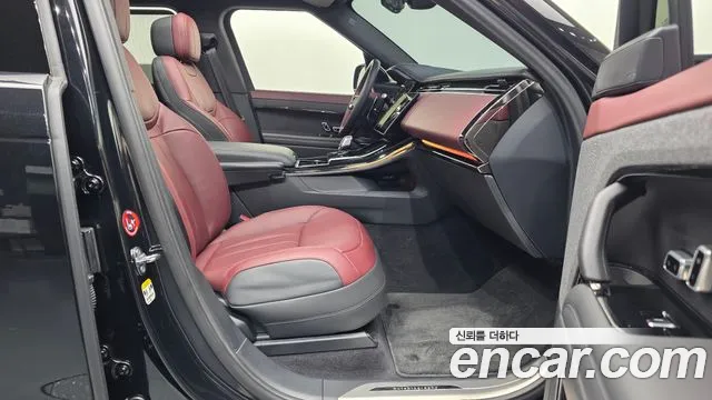 Land Rover Range Rover Sport — Фото автомобиля 3
