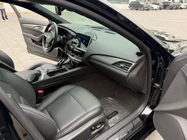 Cadillac CT5 — Фото автомобиля 6