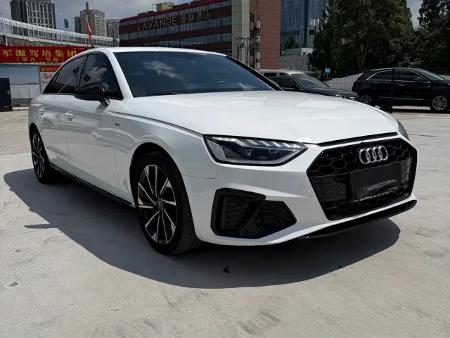 Audi A4L — Фото автомобиля 3