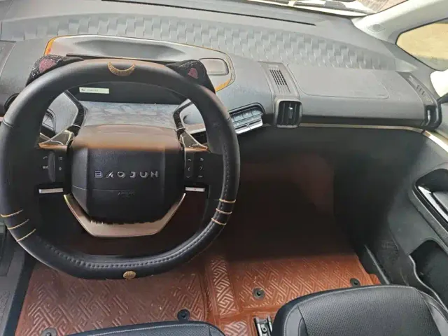 Baojun KiWi EV — Фото автомобиля 12
