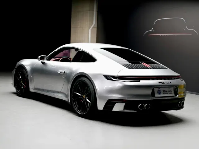 Porsche 911 — Фото автомобиля 6