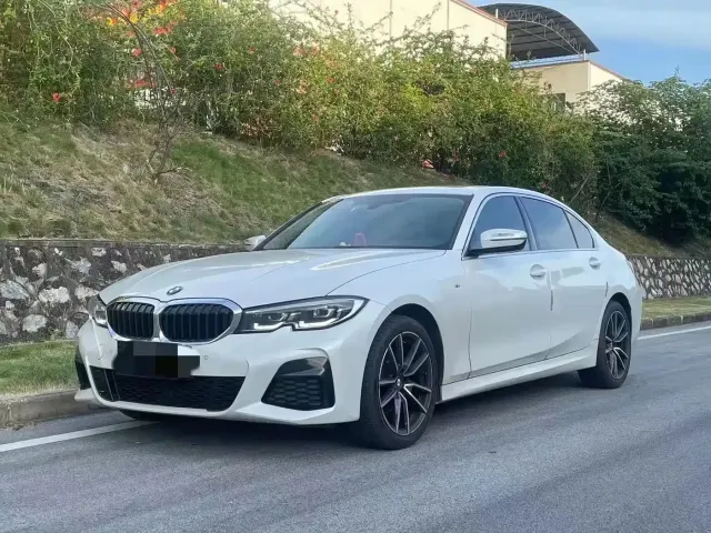 Фотография автомобиля — BMW 3 Series