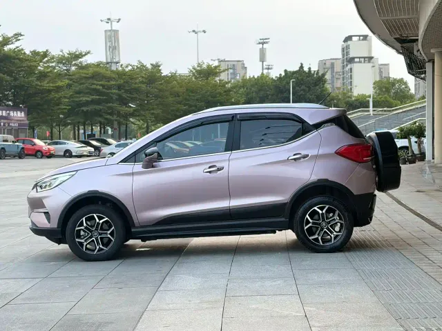 BYD Yuan Pro — Фото автомобиля 4