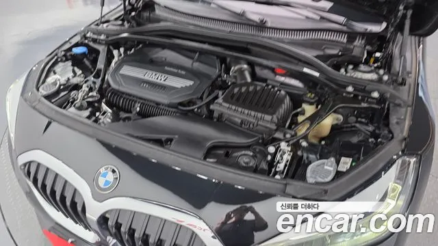 BMW 1 Series F40 — Фото автомобиля 9