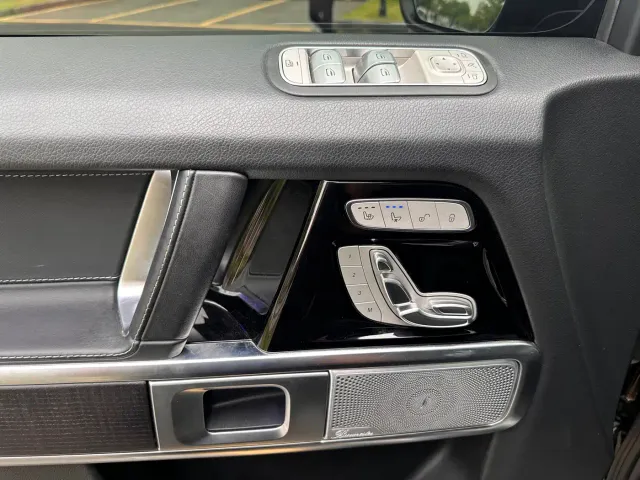 Mercedes-Benz G-Class — Фото автомобиля 16