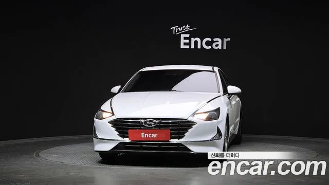 Hyundai Sonata Sonata (DN8) 2.0 LPG(Для проката) — Фото автомобиля 3