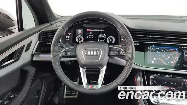 Audi Q7 — Фото автомобиля 12