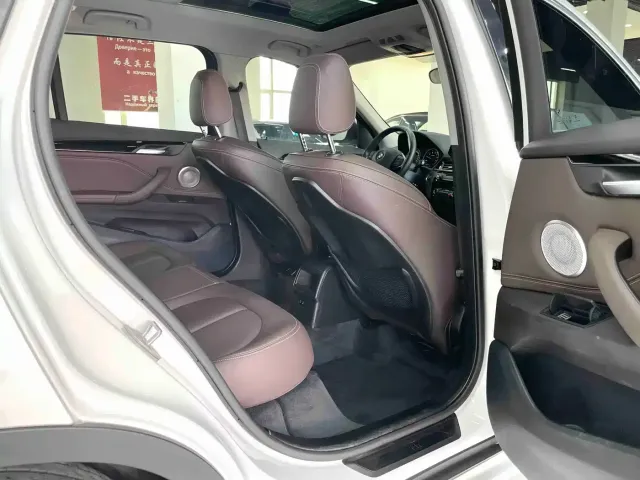 BMW X1 — Фото автомобиля 13