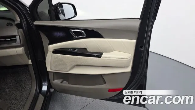 Kia Carnival 4th Gen — Фото автомобиля 13
