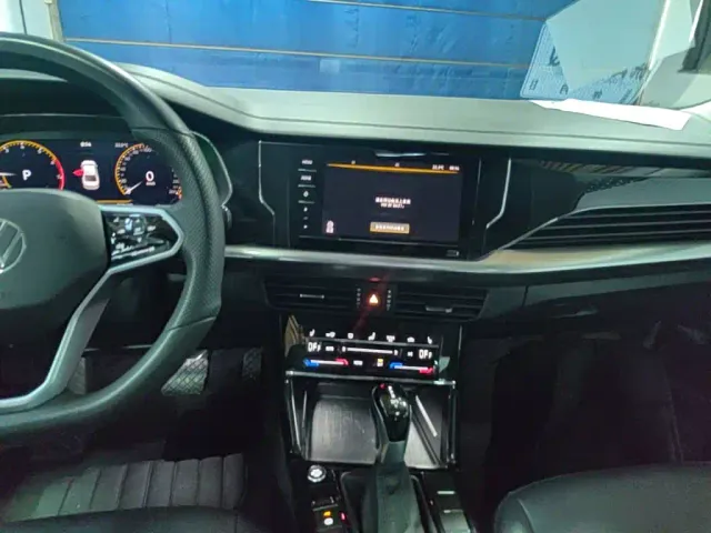 Volkswagen Passat — Фото автомобиля 12