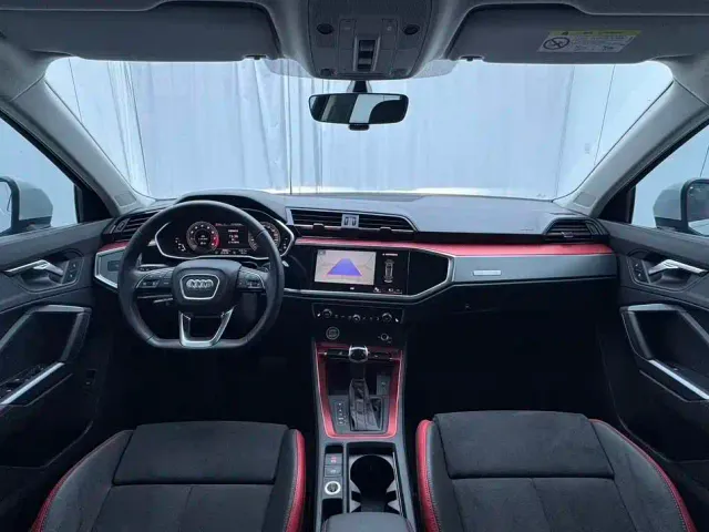 Audi Q3 — Фото автомобиля 7