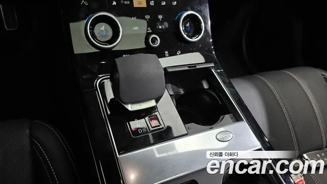 Land Rover Range Rover Velar — Фото автомобиля 9