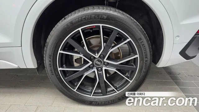 Audi Q5 45 TFSI quattro Sportback Premium — Фото автомобиля 19
