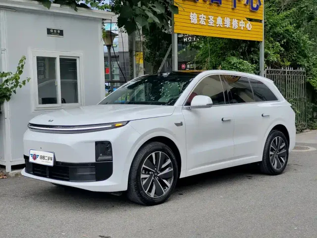 Фотография автомобиля — Li Auto L6