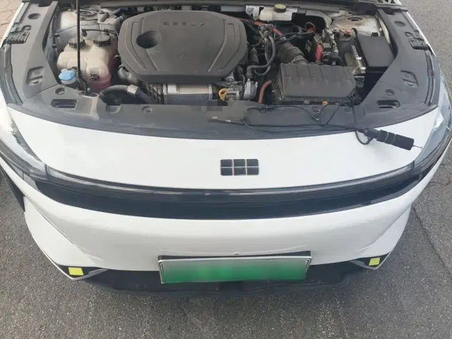 Geely Galaxy L6 — Фото автомобиля 10