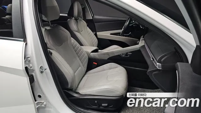 Hyundai AVANTE Avante (CN7) — Фото автомобиля 26