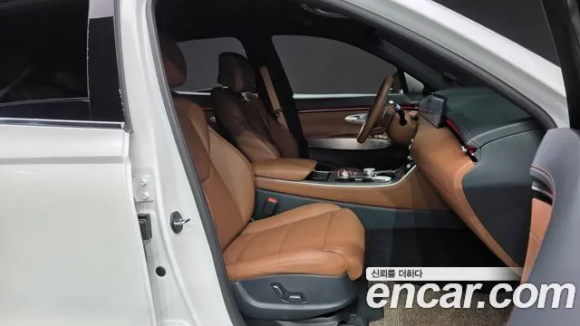 Genesis GV70 — Фото автомобиля 26
