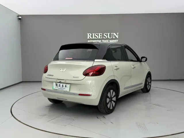 Wuling Bingo — Фото автомобиля 13