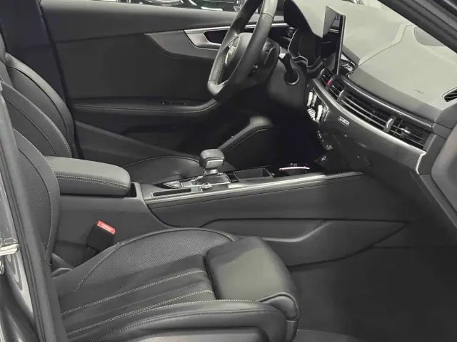 Audi A4L — Фото автомобиля 16