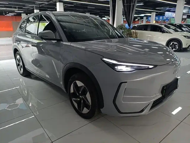 Geely Galaxy E5 — Фото автомобиля 3
