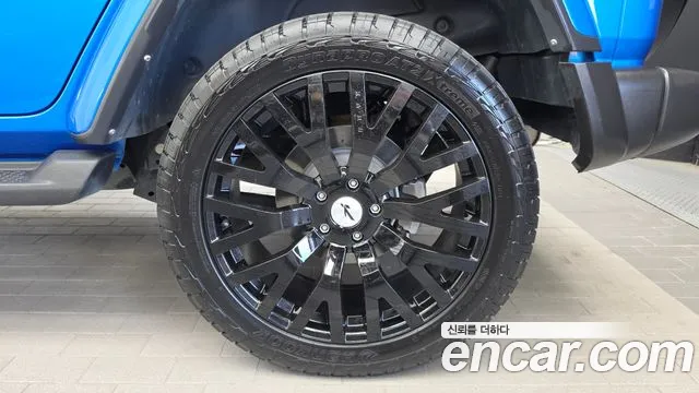 Jeep Wrangler JL — Фото автомобиля 21