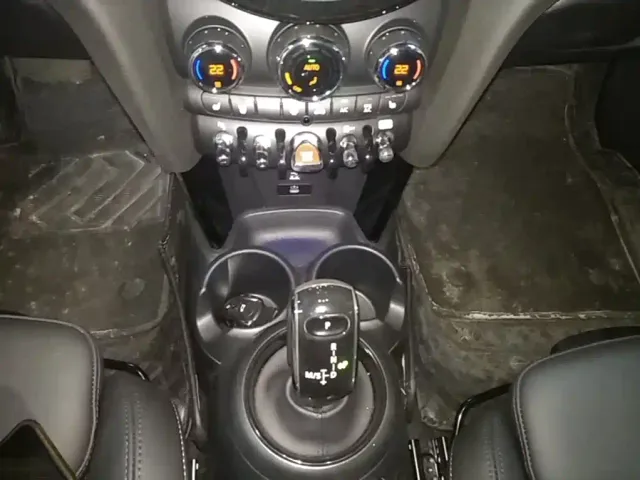 MINI Hatch — Фото автомобиля 13