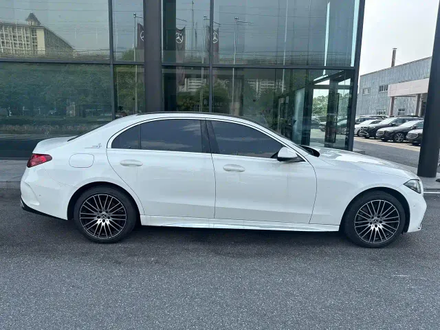 Mercedes-Benz C-Class — Фото автомобиля 4