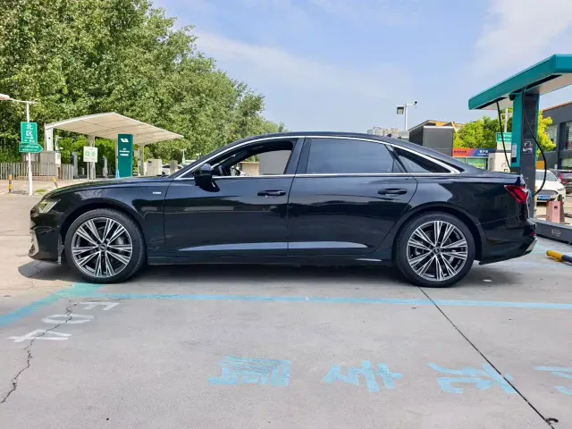 Audi A6L — Фото автомобиля 8