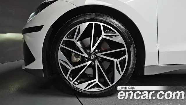 Hyundai Ioniq6 Long Range AWD — Фото автомобиля 3