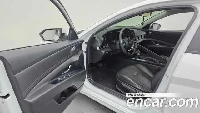 Hyundai AVANTE Avante (CN7) — Фото автомобиля 10