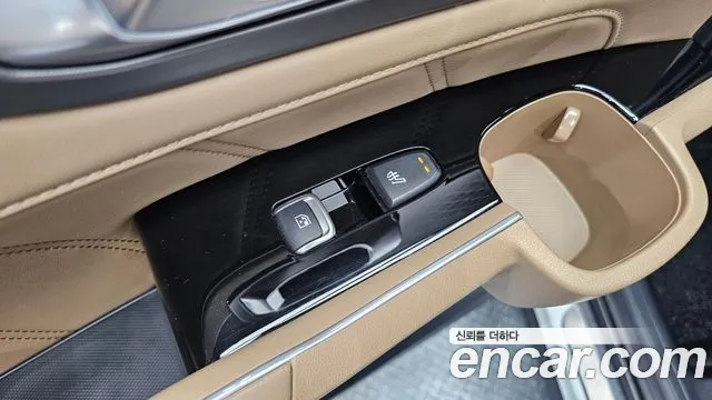 Kia Sorento Новый Sorento 4 поколение Бензин 2.5T 2WD — Фото автомобиля 18