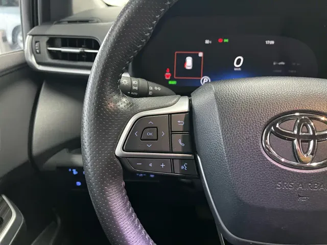 Toyota Sienna — Фото автомобиля 20