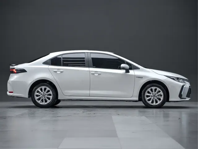 Toyota Corolla — Фото автомобиля 8