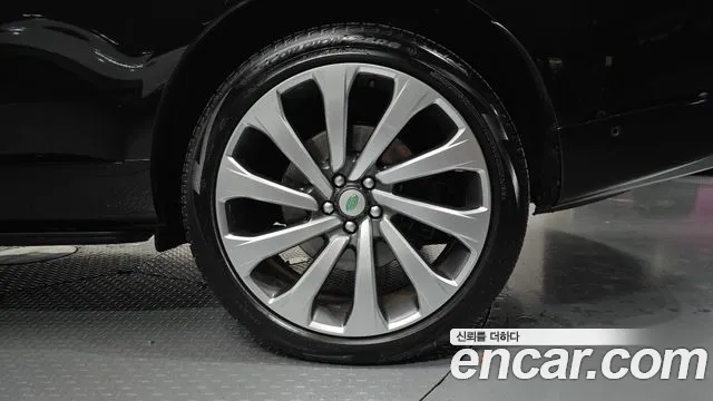 Land Rover Range Rover — Фото автомобиля 20