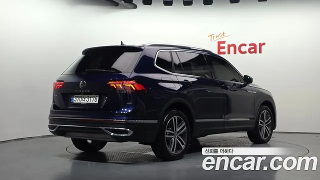 Volkswagen Tiguan — Фото автомобиля 2