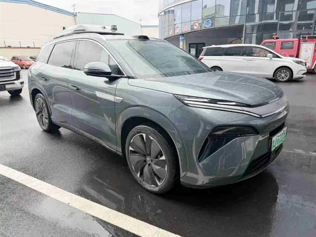 BYD Tang L — Фото автомобиля 4