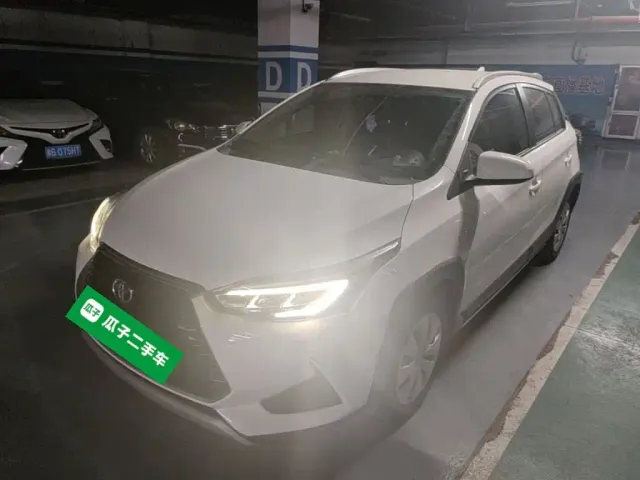 Фотография автомобиля — Toyota YARiS L Zhi Xuan