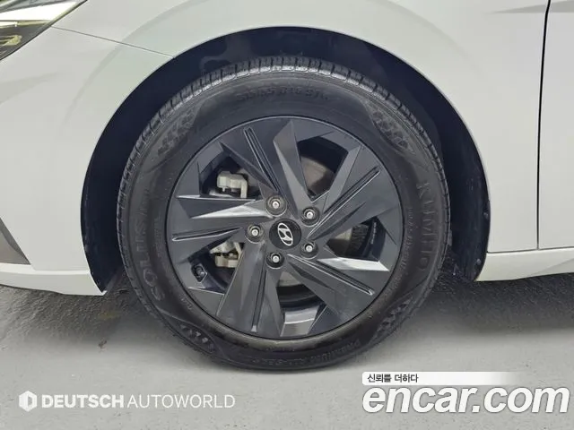 Hyundai Avante CN7 — Фото автомобиля 5