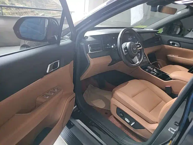Li Auto ONE — Фото автомобиля 20