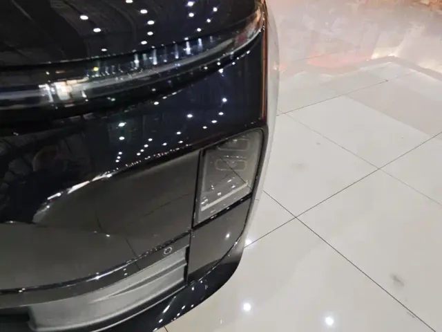 Li Auto L6 — Фото автомобиля 5