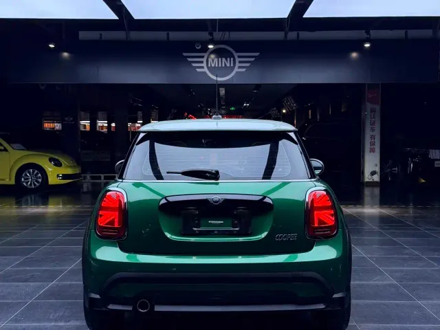 MINI Hatch — Фото автомобиля 3