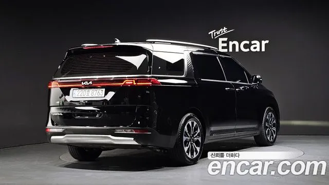 Kia Canival Carnival 4 поколение Бензин 9 мест Signature — Фото автомобиля 2