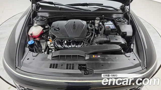Hyundai Grandeur GN7 — Фото автомобиля 6