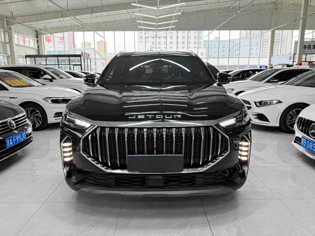 Jetour X70 Plus — Фото автомобиля 2