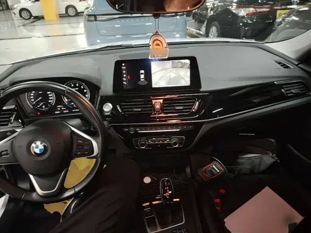 BMW 1 Series — Фото автомобиля 9