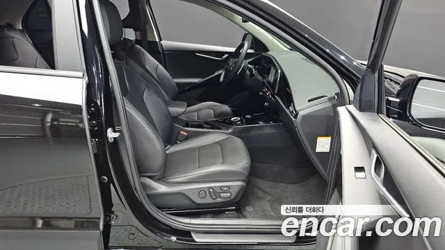 Kia Niro Niro (New) — Фото автомобиля 16