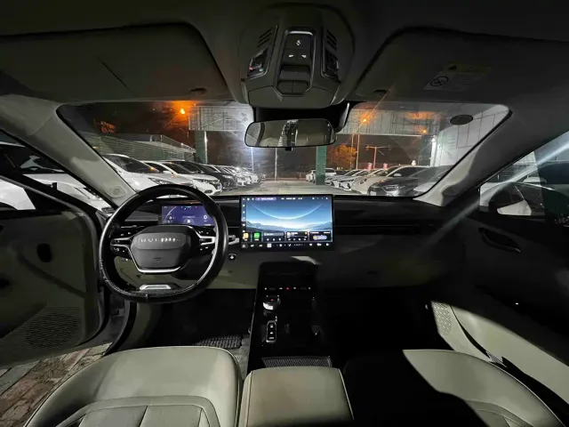 Wuling Starlight — Фото автомобиля 6
