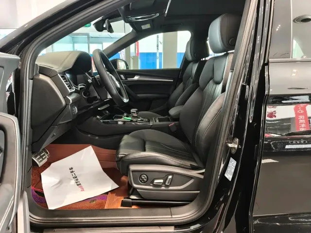 Audi Q5L — Фото автомобиля 6