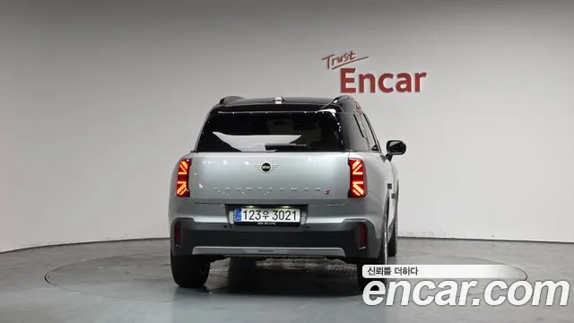 Mini Countryman — Фото автомобиля 4